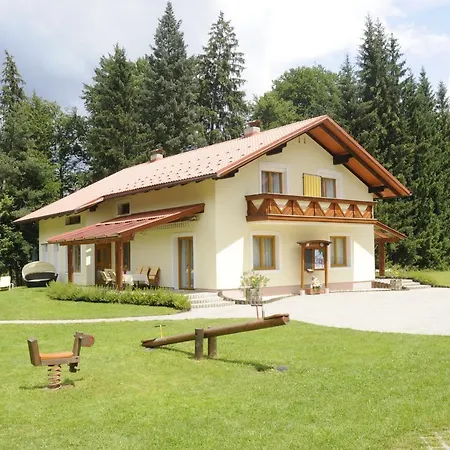 Ferienparadies Truppe Holiday home